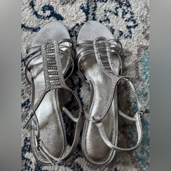 🖤Elegant Silver Strappy Women's Sandals - Picture 3 of 10